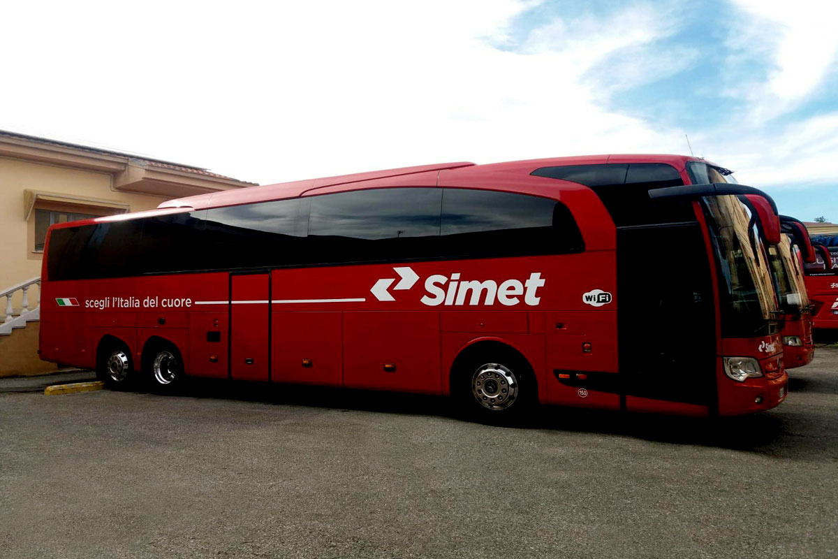 Autobus Simet